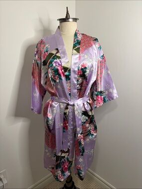 LANGSIYUAN Lavender Satin Peacock Kimono Robe ONE SIZE